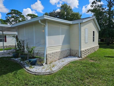 BEAUTIFUL COMPLETELY UPDATED 2 BEDROOM 2 BATH HOME IN THE - photo 2