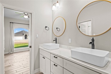 Designed with elevated finishes, a seamless open-concept layout - photo 25