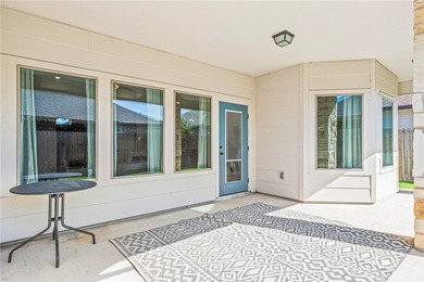 Designed with elevated finishes, a seamless open-concept layout - photo 31