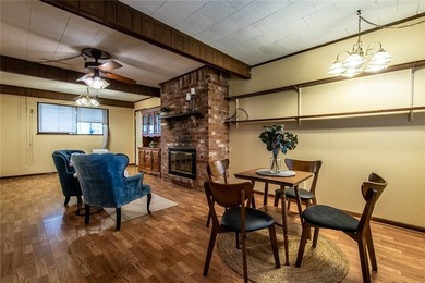 Welcome to this lovingly cared-for 3-bedroom, 1-bath home that - photo 3