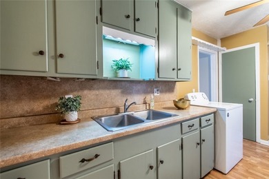 Welcome to this lovingly cared-for 3-bedroom, 1-bath home that - photo 7