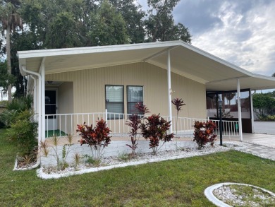 Lake Home For Sale in Leesburg, Florida