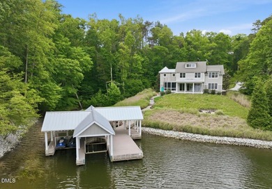 The dream lake house you have been waiting for that checks all - photo 2