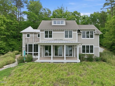 The dream lake house you have been waiting for that checks all - photo 5
