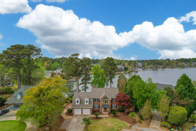 STUNNING, MOVE-IN READY HOME ON LAKE MURRAY! - Lake Home For Sale in Chapin, South Carolina