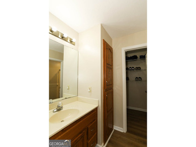 Welcome to 5302 Summerwood Lane, a very private home set high - photo 15