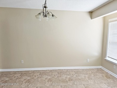 * REDUCED * Coastal living doesn't get much easier than this - photo 15