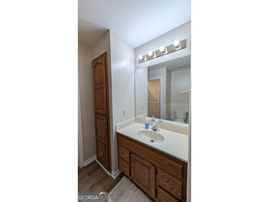 Welcome to 5302 Summerwood Lane, a very private home set high - photo 17