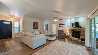 Welcome to 5302 Summerwood Lane, a very private home set high - photo 21