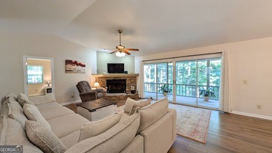 Welcome to 5302 Summerwood Lane, a very private home set high - photo 22