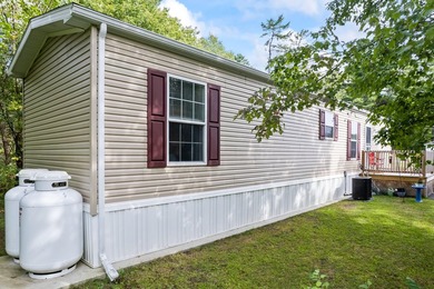 Welcome to 4 Clover Corner Lane, a thoughtfully designed - photo 26