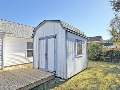 * REDUCED * Coastal living doesn't get much easier than this - photo 38