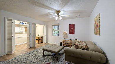 Welcome to 5302 Summerwood Lane, a very private home set high - photo 40