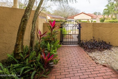 Lake Condo For Sale in Jacksonville, Florida
