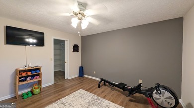 Welcome to 5302 Summerwood Lane, a very private home set high - photo 45