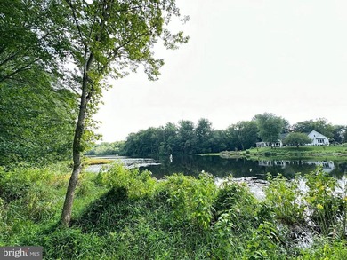 Lake-front dream property. Must see to believe. Prestigious - photo 10