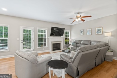Forget cookie-cutter lots where every neighbor can see into your - photo 11