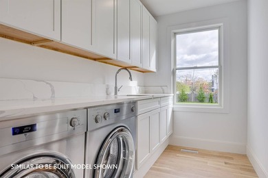 Just minutes from the heart of Montauk, this new construction - photo 13