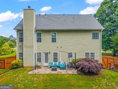 Forget cookie-cutter lots where every neighbor can see into your - photo 41