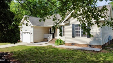Welcome Home to 104 Kiowa Cove - Lake Royale Living at Its - photo 6