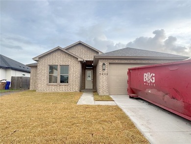Welcome to this stunning 4-bedroom, 3-bathroom home located in - photo 1