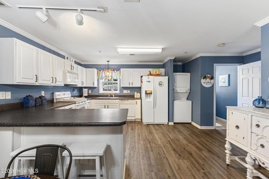 Welcome to easy living at White Lake! Whether you're searching - photo 11