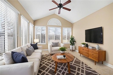 Meticulously maintained, this charming one-level villa offers a