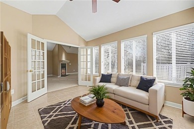 Meticulously maintained, this charming one-level villa offers a