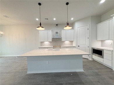 Welcome to this stunning 4-bedroom, 3-bathroom home located in - photo 5