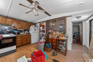 In the country where you can breath! This nice three bedroom two - photo 15