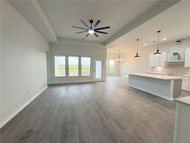 Welcome to this stunning 4-bedroom, 3-bathroom home located in - photo 8