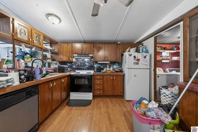 In the country where you can breath! This nice three bedroom two - photo 18