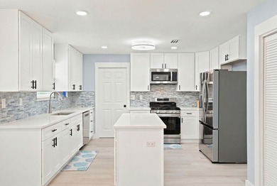 Emerald Pointe | Coastal Luxury Reimagined Welcome to Emerald - photo 24