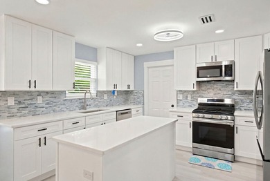 Emerald Pointe | Coastal Luxury Reimagined Welcome to Emerald - photo 25