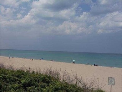 Marina Yacht club Views &Ocean breezes await you from North Palm - photo 42