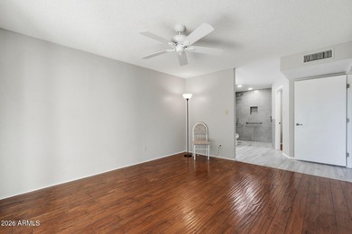 Move-in ready 2-bedroom, 2-bath patio home w/desirable split