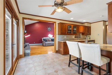 Contract Fell Through! Back on Market! This well-maintained - photo 11