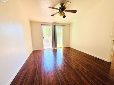 Charming, move-in ready, 3Bd/2Bth home offers comfort and - photo 14