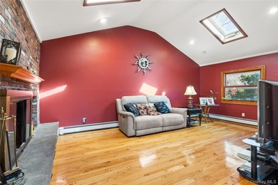 Contract Fell Through! Back on Market! This well-maintained - photo 15