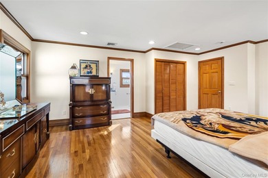 Contract Fell Through! Back on Market! This well-maintained - photo 18