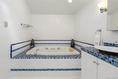 Contract Fell Through! Back on Market! This well-maintained - photo 22