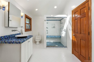 Contract Fell Through! Back on Market! This well-maintained - photo 23