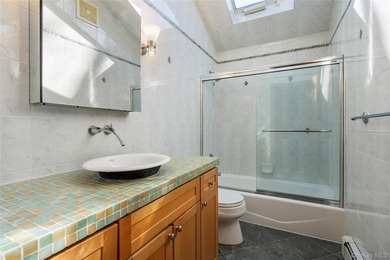 Contract Fell Through! Back on Market! This well-maintained - photo 26
