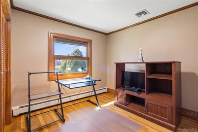 Contract Fell Through! Back on Market! This well-maintained - photo 27