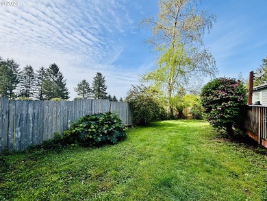 Charming, move-in ready, 3Bd/2Bth home offers comfort and - photo 29