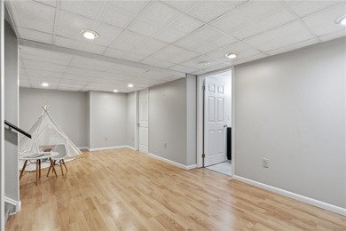 Welcome to 2 Casimir Circle in Rochester's 14617 ZIP code! - photo 30