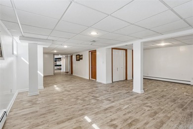 Contract Fell Through! Back on Market! This well-maintained - photo 32