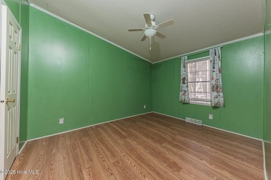 Whether you're an investor or a home buyer, this is an - photo 33