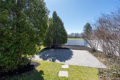 Contract Fell Through! Back on Market! This well-maintained - photo 40