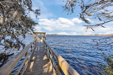 This stunning 4-bedroom, 3.5-bath, ~2,300 sq ft end-unit - photo 42